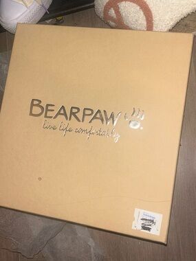 BearPaw Tan Box with Silver Logo